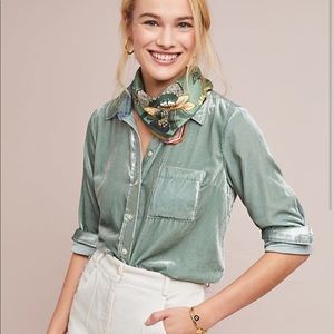 Anthropologie mint velvet buttondown